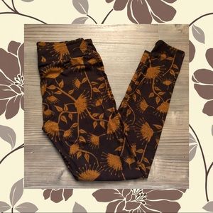 LulaRoe flower leggings